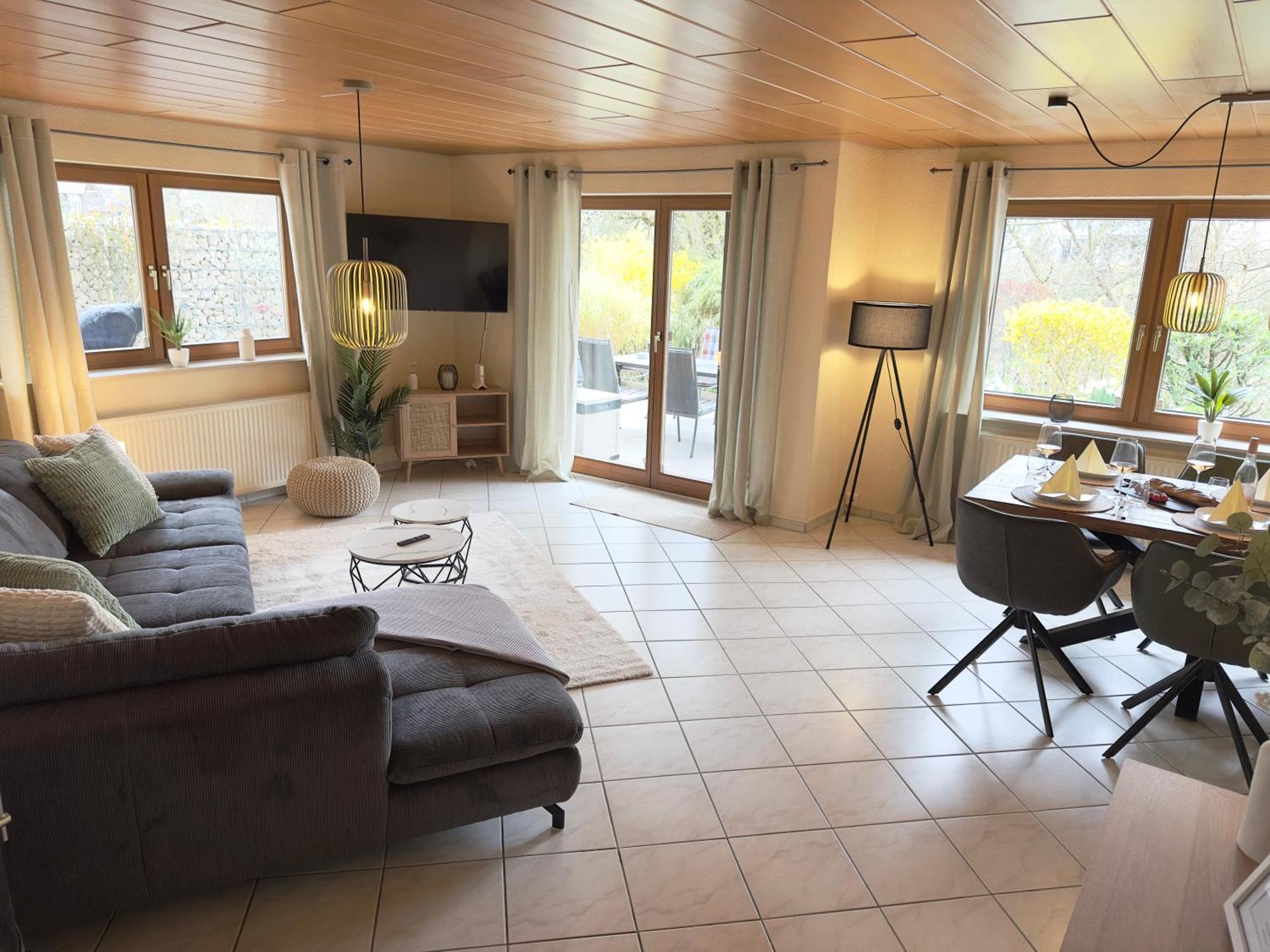 Seehaus Aachblick, Exklusive Appartements Und Ferienwohnungen Uhldingen-Muehlhofen Exterior photo